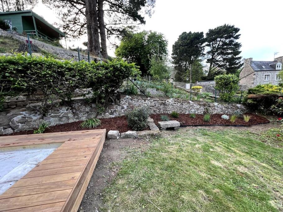 Superbe Appartement Avec Jardin Dinan Centre - Jerzual Exterior foto